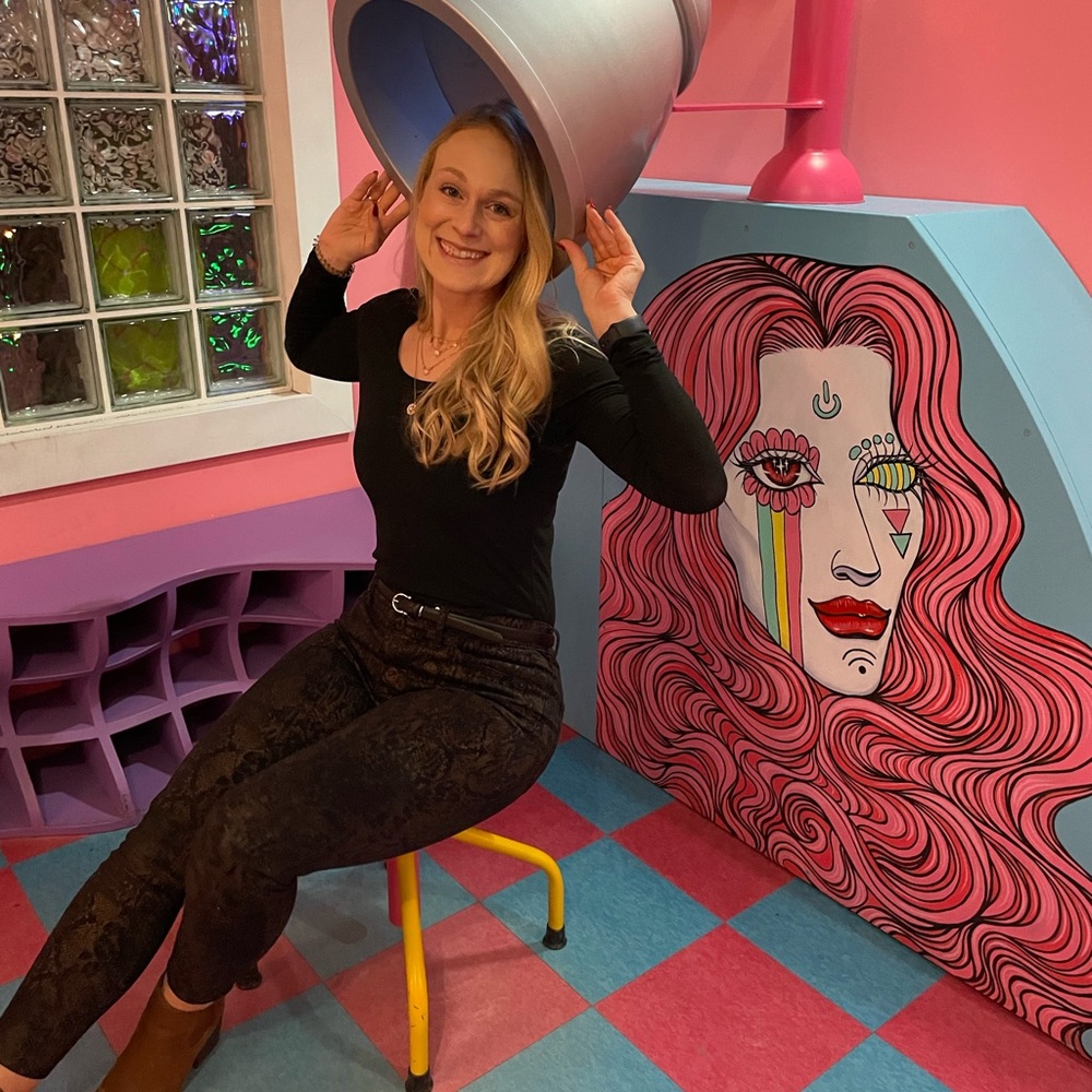 Meet your Posher, Amy